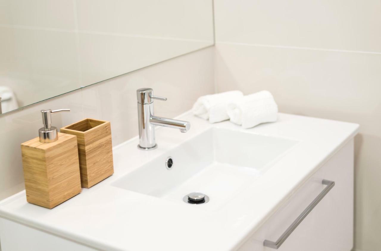 Bright Downtown Apartment Porto Kültér fotó